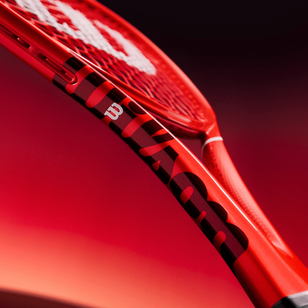 Wilson Defyer 100 v1 300g (16x19) tennis racket