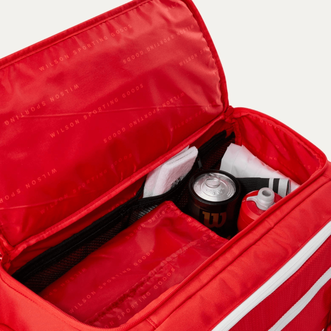 Wilson Super Tour Small Duffle Bag Wilson red 2025 tennis duffel