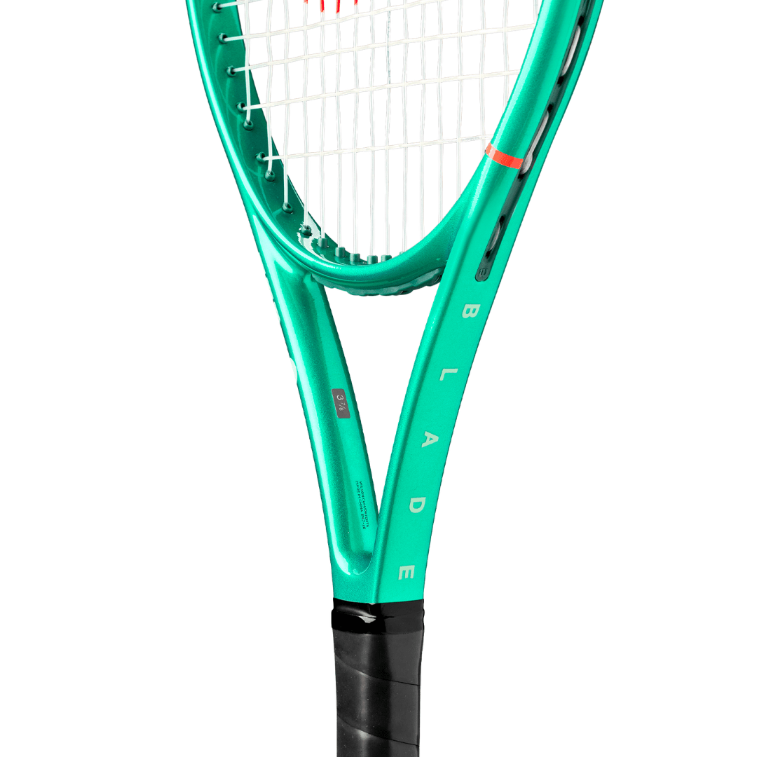 Wilson Blade 25 v10 245g (16x19) junior tennisketcher