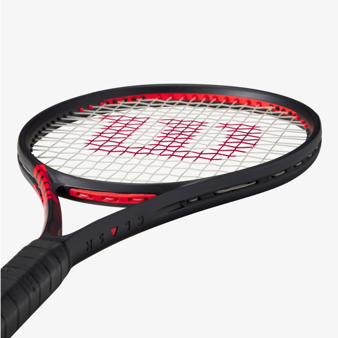 Wilson Clash 100 v3 tennis racket